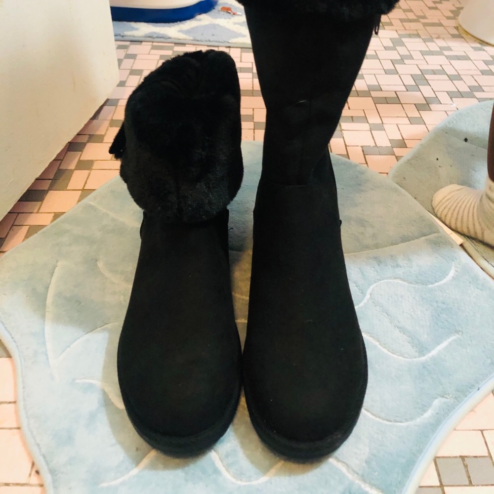 Women’s water repellent boots